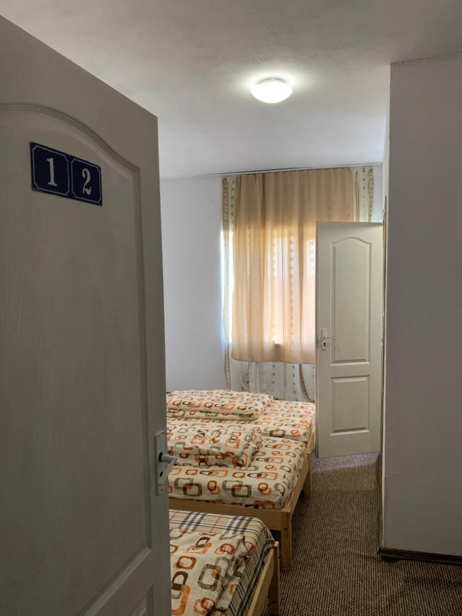 pensiune casa munteanu Baratca Exterior foto